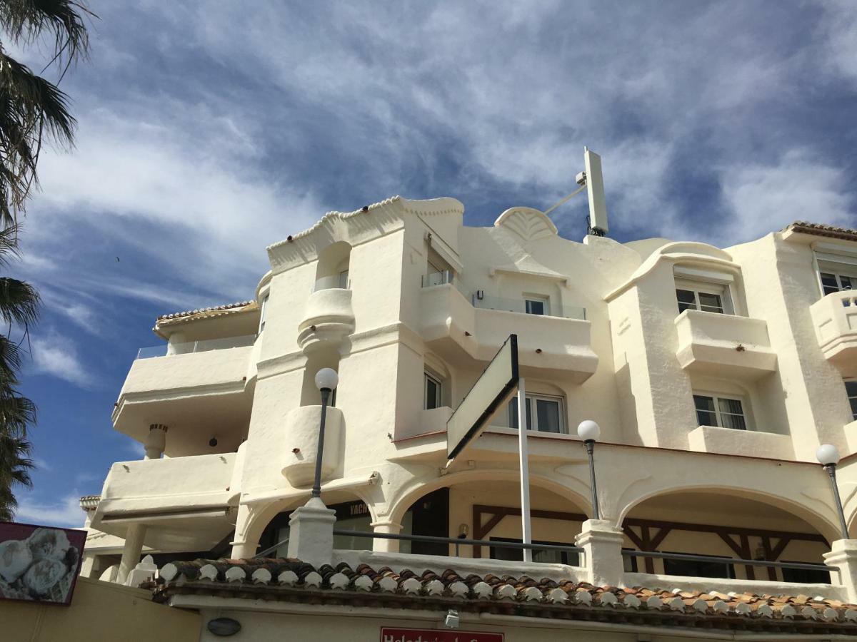 Magnificent Port-Beach 5* Luxury Residence Benalmádena Dış mekan fotoğraf