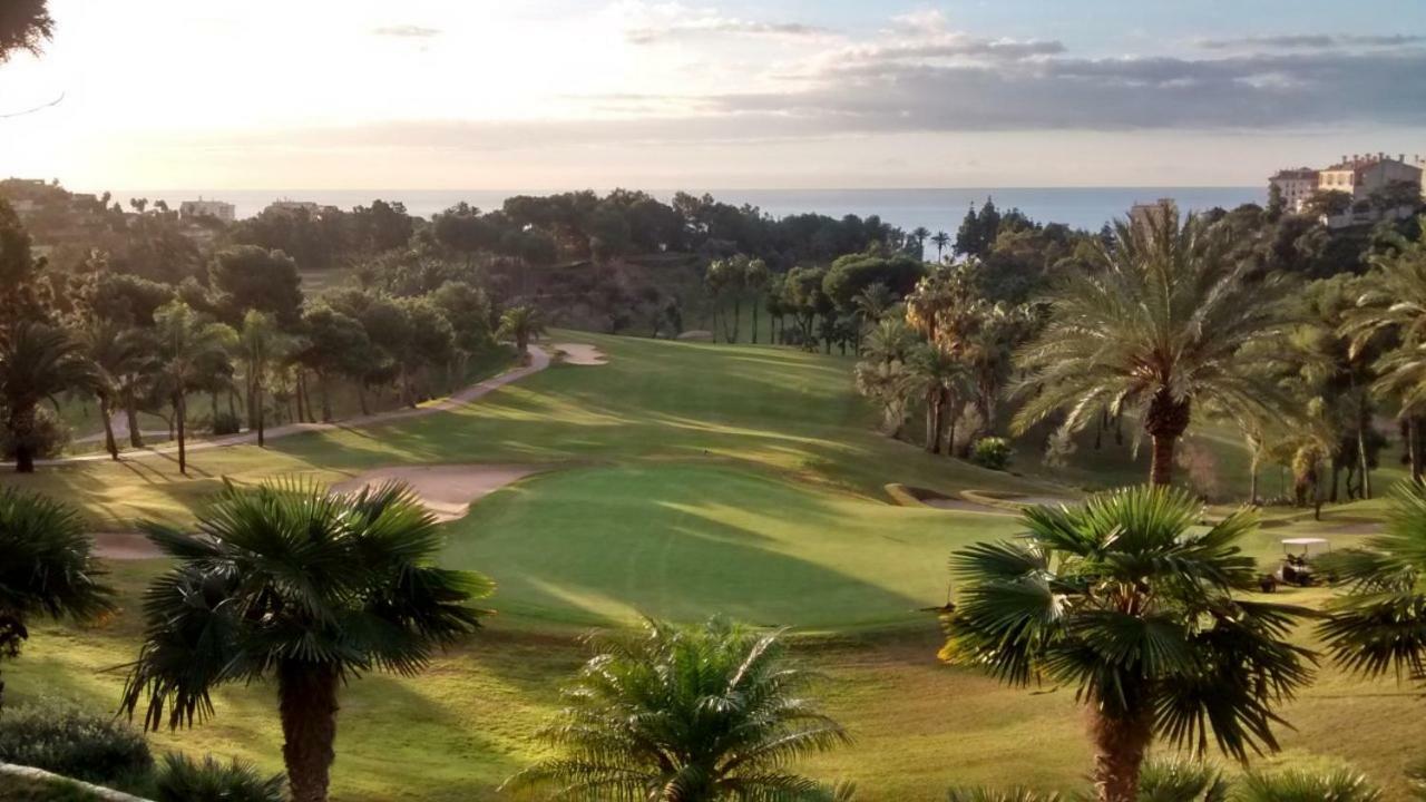 Magnificent Port-Beach 5* Luxury Residence Benalmádena Dış mekan fotoğraf
